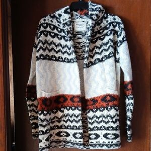 Abercrombie & Fitch Black and White Patterned Cardigan